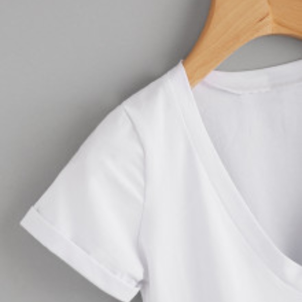 💋The Vneck Bodysuit - Picture 4 of 4
